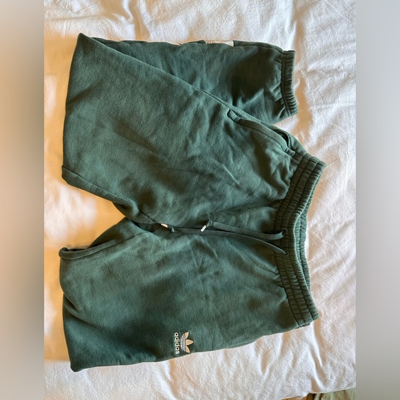 ADIDAS sweatpants with diamond pattern lower leg size Xsmall - Picture 2 of 4